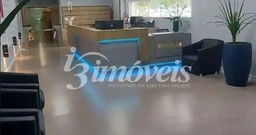 PERFEITO PARA A SUA EMPRESA, Sala no 2º andar para locação na PRAIA BRAVA- Itajaí/SC .
