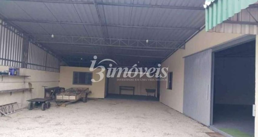 Aluguel de Galpão Comercial, com 400 m2, no bairro Brilhante, Itajaí-SC