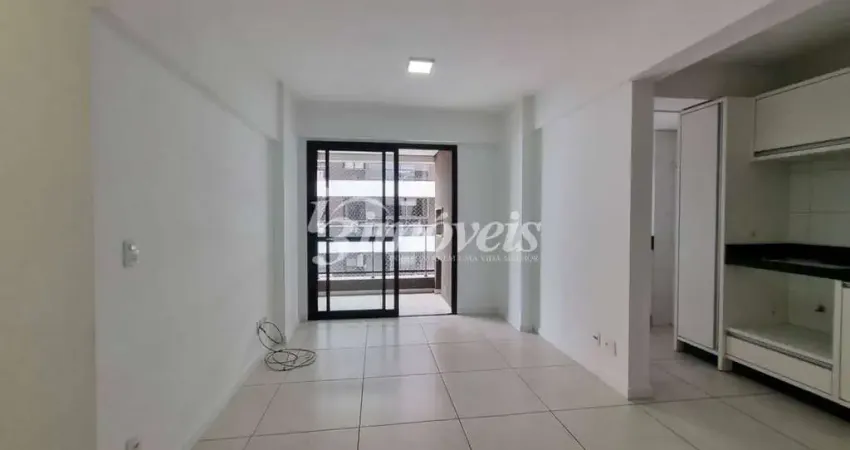 Apartamento semimobiliado para locação, 2 quartos (sendo 1 suíte), 1 vaga de garagem, edifício residencial marina park, no centro de itajaí-sc