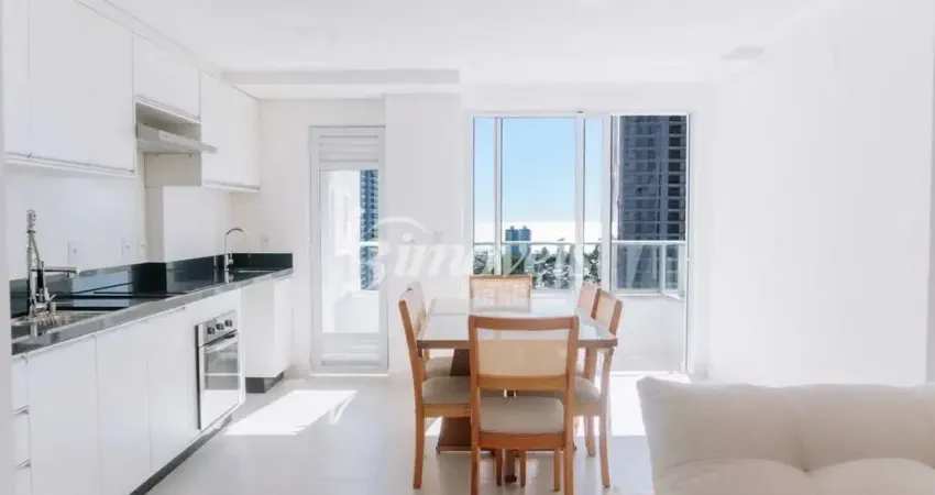 Apartamento para locação anual, mobiliado, decorado e equipado, com 2 quartos (sendo uma suíte), 1 vaga de garagem, duo praia brava, no bairro praia brava, itajaí-sc