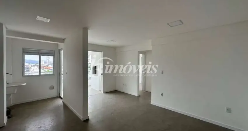 Apartamento para locação anual, com 2 quartos (sendo uma suíte), 1 vaga de garagem, authentique club residence, no bairro vila operaria, itajaí-sc