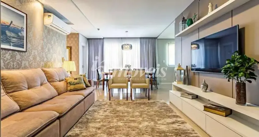 Apartamento para locação anual mobiliado com piscina privativa, com 3 quartos (sendo uma suíte), 2 vagas de garagem, Edifício Solar de Genova, no bairro Centro, Balneário Camboriú-SC