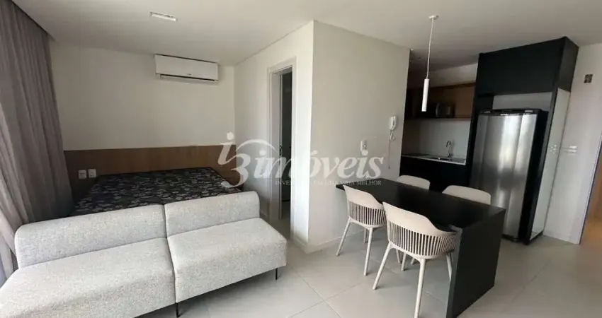 Apartamento loft para locação anual mobiliado e equipado, 1 vaga de garagem, edifício 4sete, no bairro centro, itajaí-sc