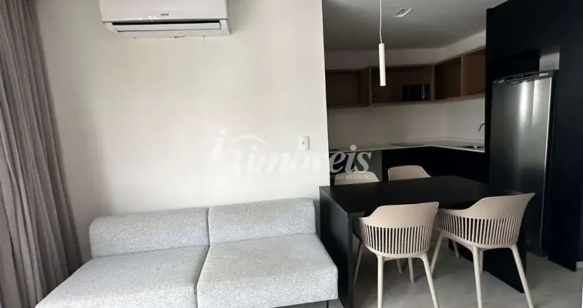 Apartamento loft para locação anual mobiliado e decorado , 1 vaga de garagem, edifício 4sete, no bairro centro, itajaí-sc