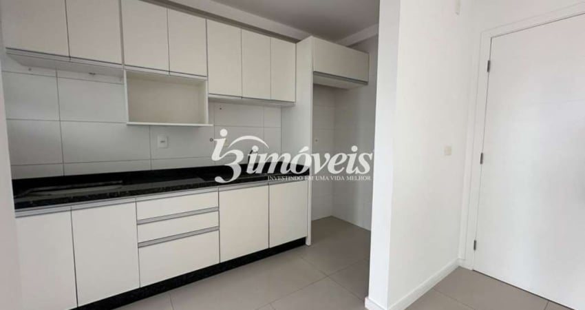 Apartamento para locação anual, 3 quartos (sendo uma suíte), 2 vagas de garagem, Porto Mare Residence, no bairro Centro, Itajaí-SC