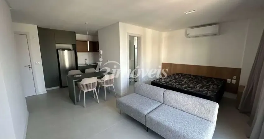 Apartamento Loft para locação anual mobiliado e equipado, 1 vaga de garagem, Edifício 4Sete, no bairro Centro, Itajaí-SC