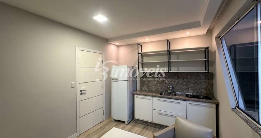 Apartamento loft para locação anual mobiliado,  , garagem para moto ou bicicleta, na 4ª Avenida  ,no bairro Centro, Balneário Camboriú-SC