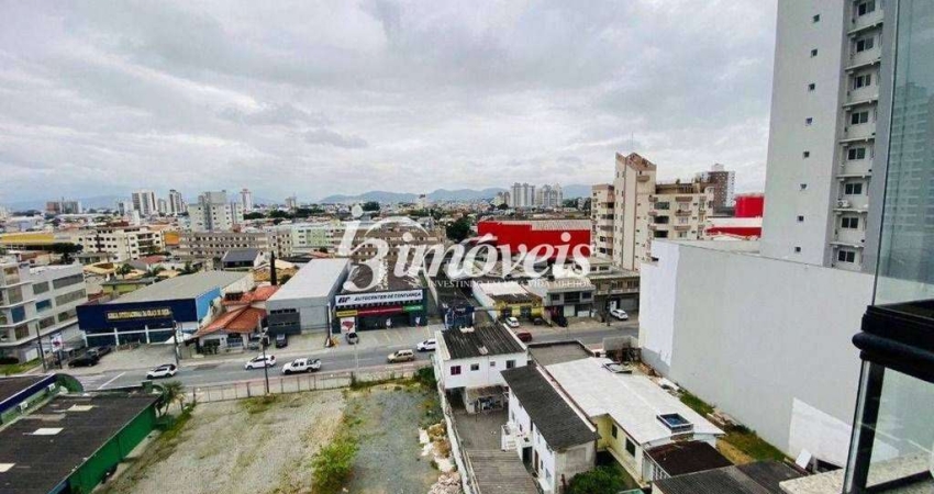 Apartamento semimobiliado à venda, 2 quartos sendo 1 suíte, 1 vaga, Edifício Tour Soleil, Bairro São Judas, Itajaí-SC