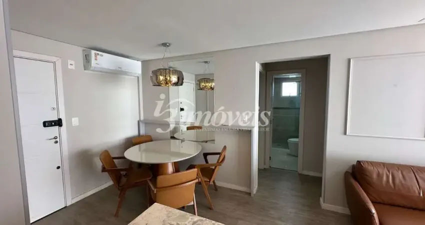Apartamento locação, mobiliado, equipado e decorado, com 2 quartos (sendo uma suíte), 1 vaga de garagem, Residencial Breeze Style, no bairro Centro, Itajaí-SC
