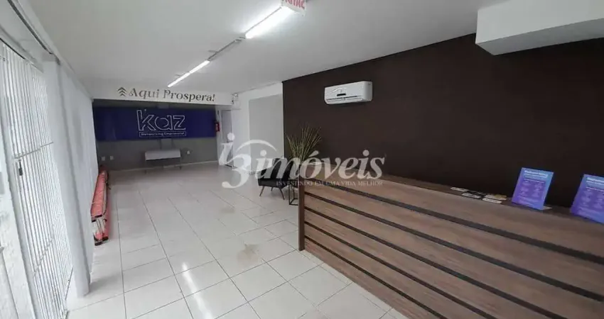 Sala comercial para locação anual, aproximadamente 100m² privativos, no bairro são vicente, itajaí-sc.