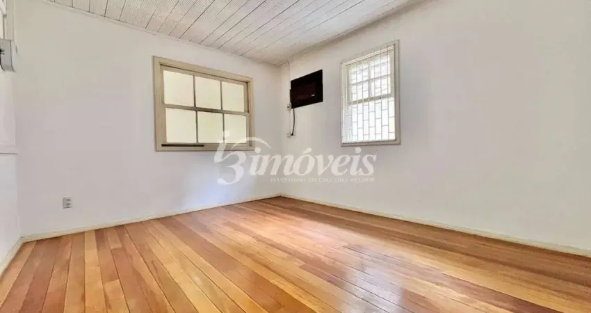 Casa comercial para locação, 4 quartos, 6 vagas de estacionamento, bairro centro, itajaí-sc