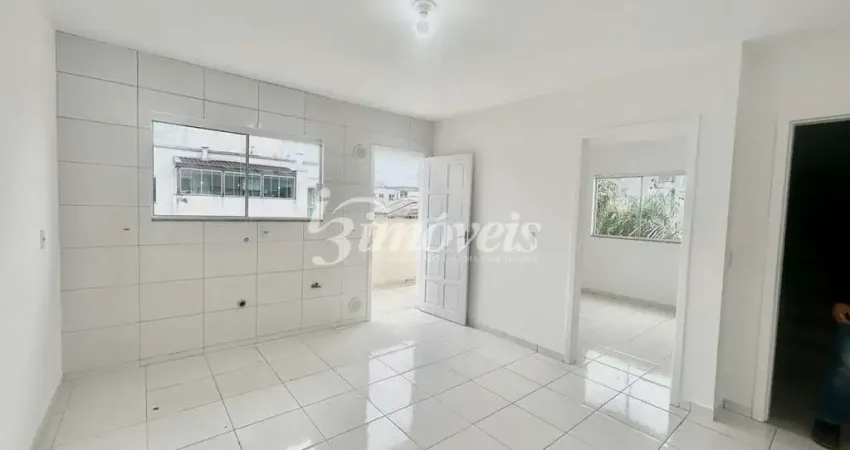 Apartamento para locação anual, com 2 quartos, amplo terraço, 1 vaga de garagem privativa descoberta, residência berlim, no bairro santa regina, camboriú-sc