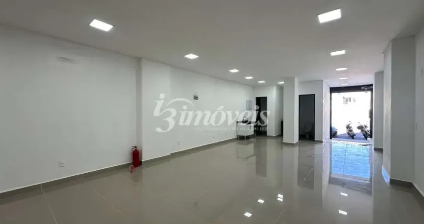 Sala / loja, para locação anual, 88,70m² ,bairro vila real, balneário camboriú-sc, com visibilidade de quem passa.