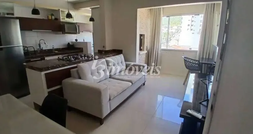 Apartamento à venda, mobiliado, decorado e equipado, 1 suíte, 1 vaga de garagem, residencial prince abi-dala, bairro fazenda, itajaí-sc.