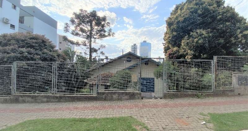 Terreno à venda na Avenida General Osório - D, 71 E, Centro, Chapecó