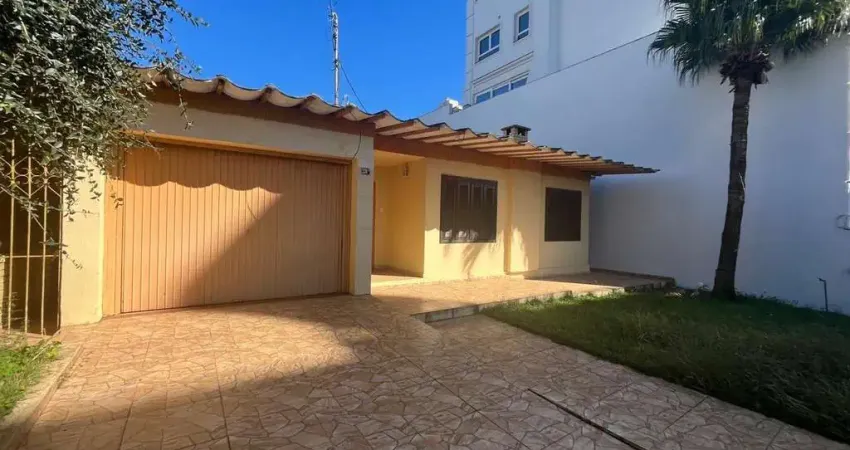 Casa com 3 quartos para alugar na Mato Grosso, 1138, Jardim Itália, Chapecó