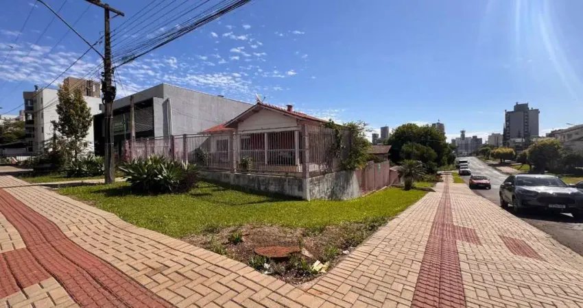 Casa com 6 quartos à venda na Rua Quatorze de Agosto - D, 512, Presidente Médici, Chapecó