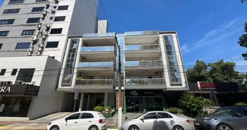 Apartamento com 3 quartos para alugar na Avenida Porto Alegre - D, 529, Centro, Chapecó