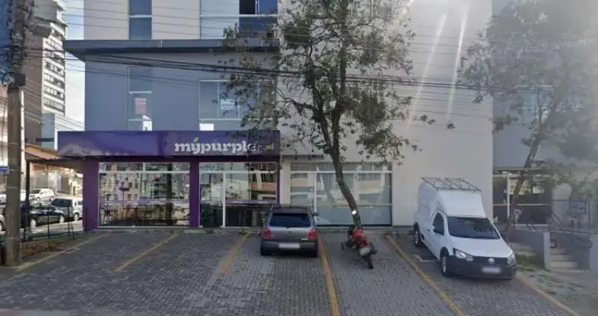 Sala comercial para alugar na Rua Borges de Medeiros - D, 802, Santa Maria, Chapecó