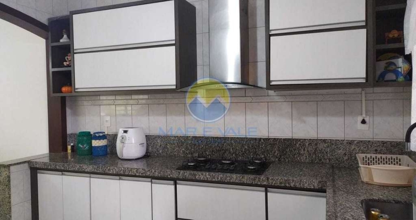 Sobrado com 3 dormitórios à venda, 125 m² por R$ 650.000,00 - Jardim Del Rey - São José dos Campos/SP