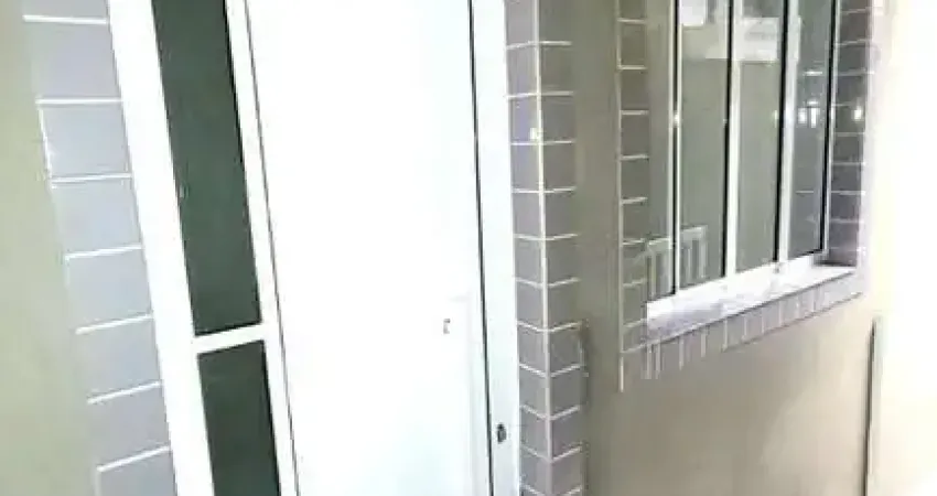 Casa Pronta pra Morar! 2 Quartos, Garagem e Quintal  São Vicente