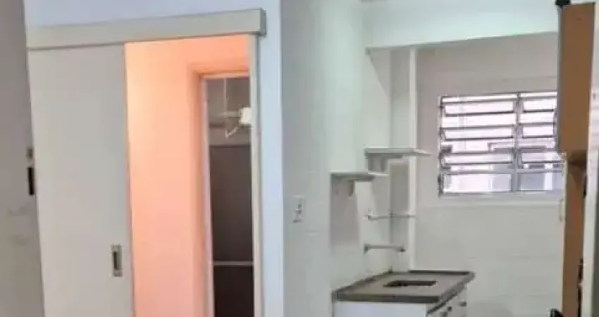 Locação Apto de 1 Quarto na Quadra da Praia, na Ponta da Praia, Santos - SP