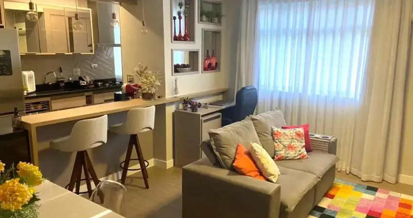Lindo apartamento reformado a venda, com 1 quarto a 3 quadras da praia do gonzaguinha, em são vicente /sp