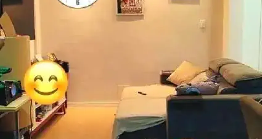 Apartamento sala living reformado, a 2 quadras da praia do gonzaguinha em são vicente /sp