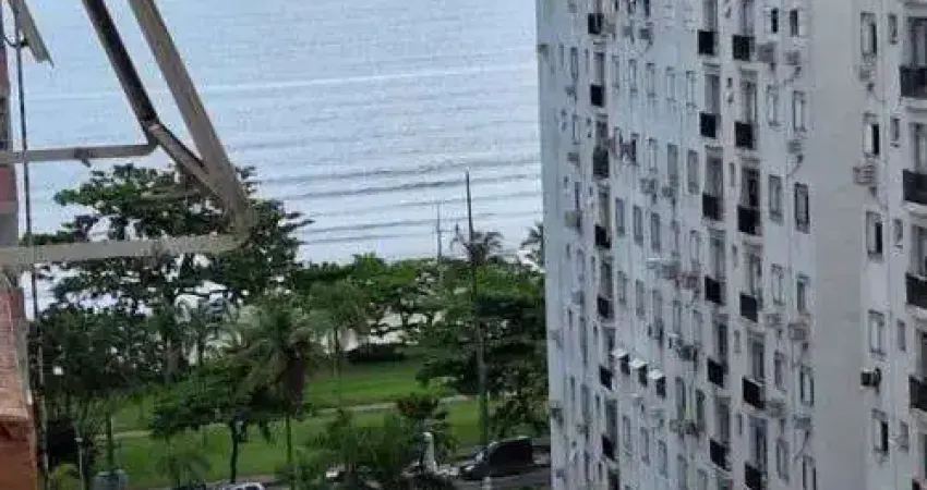 Venda kitnet reformada na quadra da praia do embaré em santos, sp