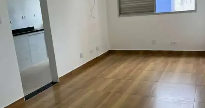 Aluguel sala living reformada, proximo ao shopping e praia, no centro de são vicente, sp