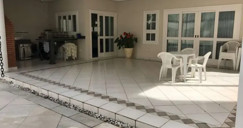 Belíssima residência à venda no alphaville zero pequena reforma para retrofit em alphaville