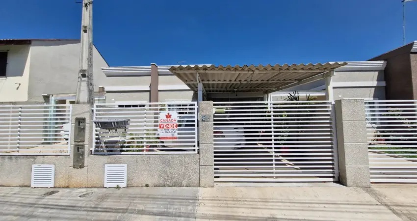 Casa com 3 quartos à venda na Rua Paranaguá, 28, Iguaçu, Araucária