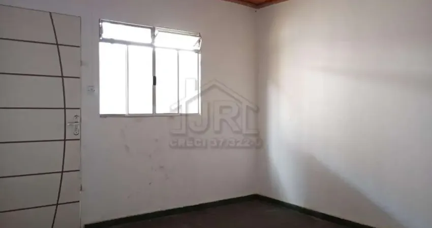 Casa com 2 quartos para alugar no Jardim Zaira, Mauá