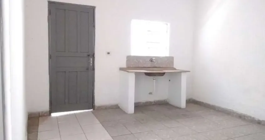 Casa com 1 quarto para alugar no Jardim Zaira, Mauá 