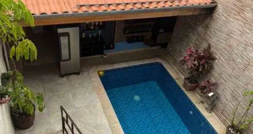 Linda casa a venda, com 200m², com 3 quartos em Vila Campestre - São Paulo - SP