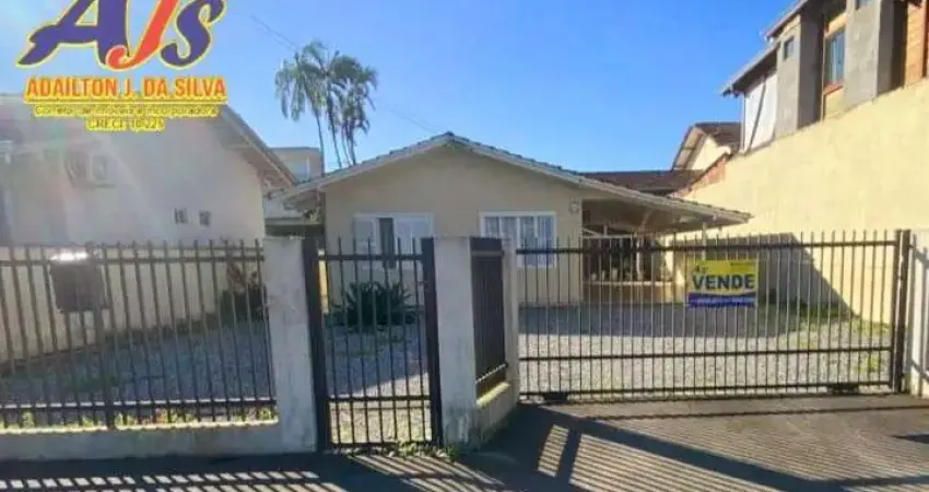 Casa para Venda em Balneário Barra do Sul, Centro, 2 dormitórios, 2 banheiros, 1 vaga