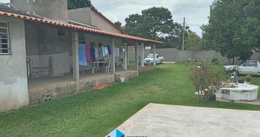 Chácara à venda no Bairro dos Pires de Cima