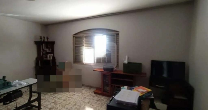 Sobrado para venda com ponto comercial no bairro Tibery.