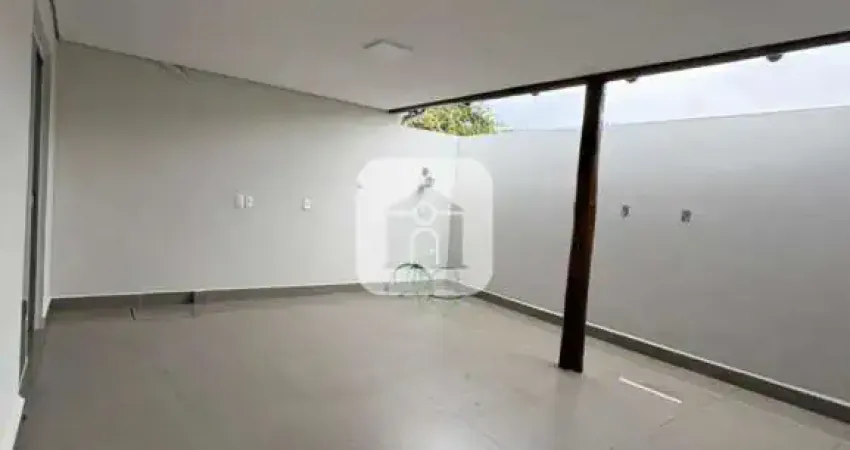 Casa em condomínio fechado com 3 quartos à venda no Jardim Califórnia, Uberlândia 