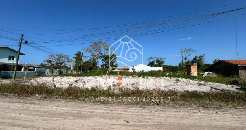 Terreno à venda na Praia do Ervino, São Francisco do Sul 