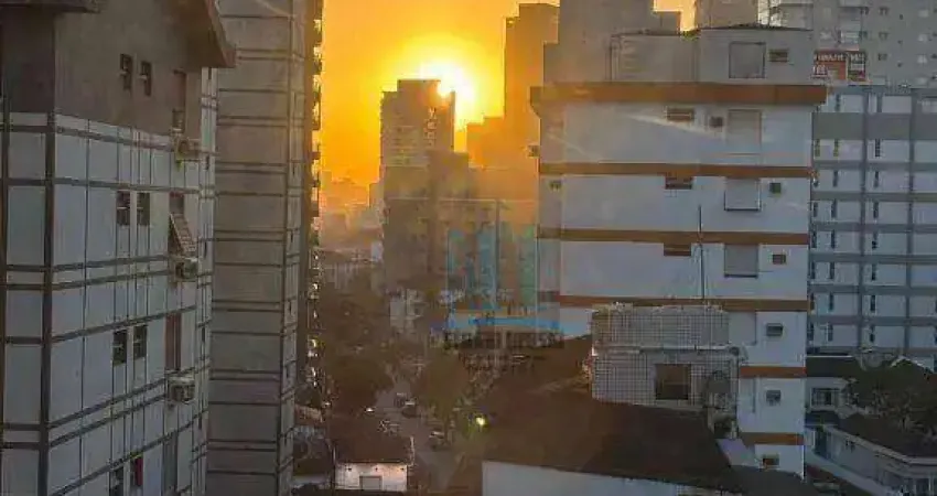 Vende-se apartamento mobiliado, 2 quartos, próximo às universidades e 4 quadras da praia do boqueirão, santos-sp.