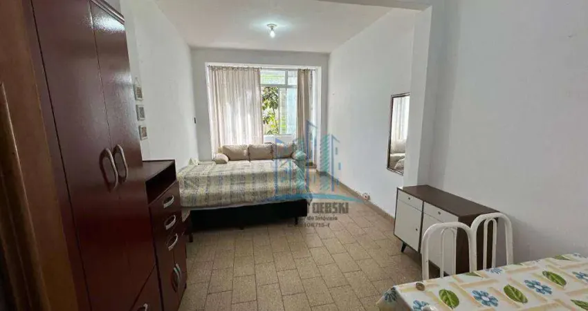 Vende-se apartamento a 50 metros da praia do boqueirão, santos-sp.