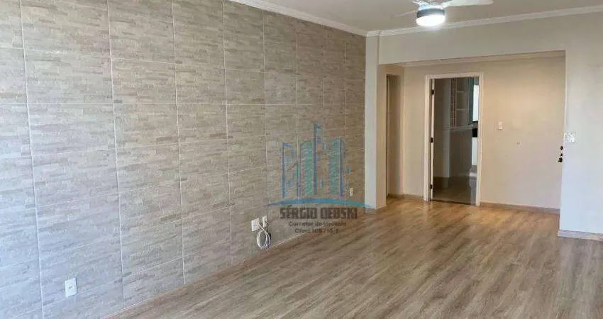 Aluga-se apartamento recém reformado, de frente, à uma quadra da praia do José Menino, Santos-SP. Próximo a rota de fretados (canal 1)