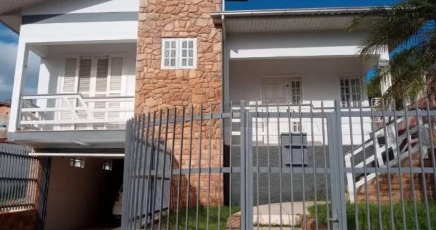 Casa com piscina Bairro Ana Maria