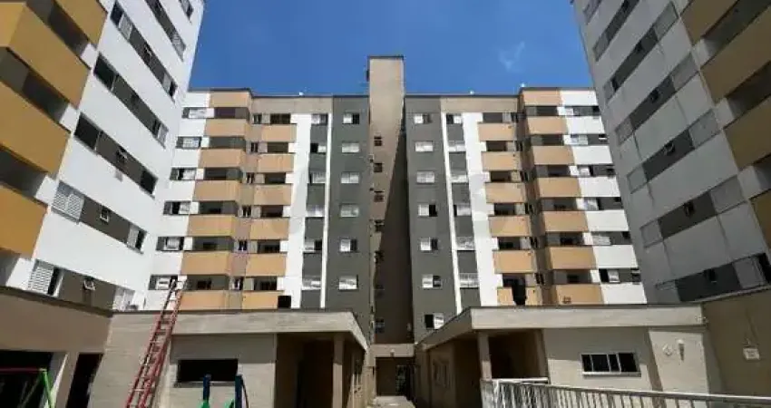 Apartamento 2 dormitórios Criciúma com piscina