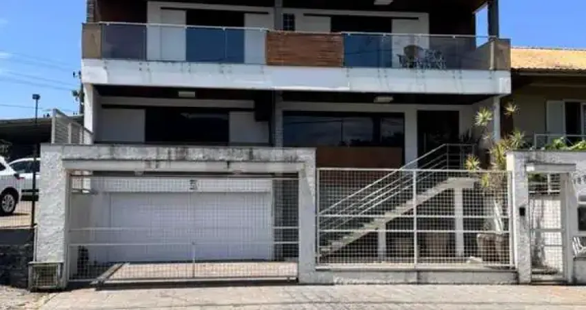 Casa ampla mobiliada ao lado do centro de criciúma - 4 dormitórios suíte master