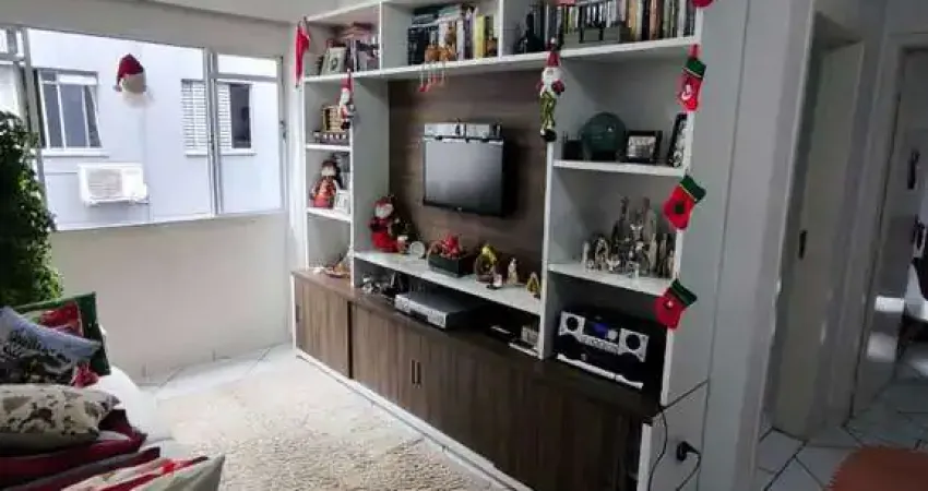 Apartamento 2 Dormitórios ao lado do Parque Municipal - Semi Mobiliado