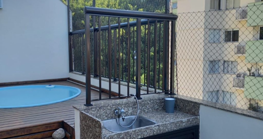 Cobertura com  piscina e  vista para o Cristo Redentor !!!