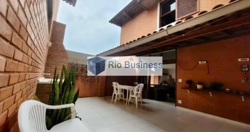 Casa em Condomínio com vista Cristo em Botafogo. Maravilhosa