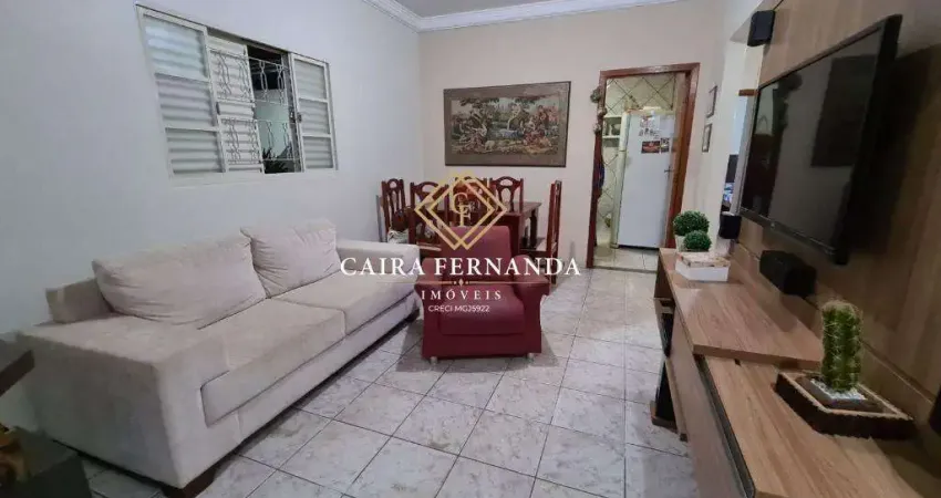 Casa para Venda em Uberlândia, Santa Mônica, 3 dormitórios, 1 suíte, 3 banheiros, 6 vagas